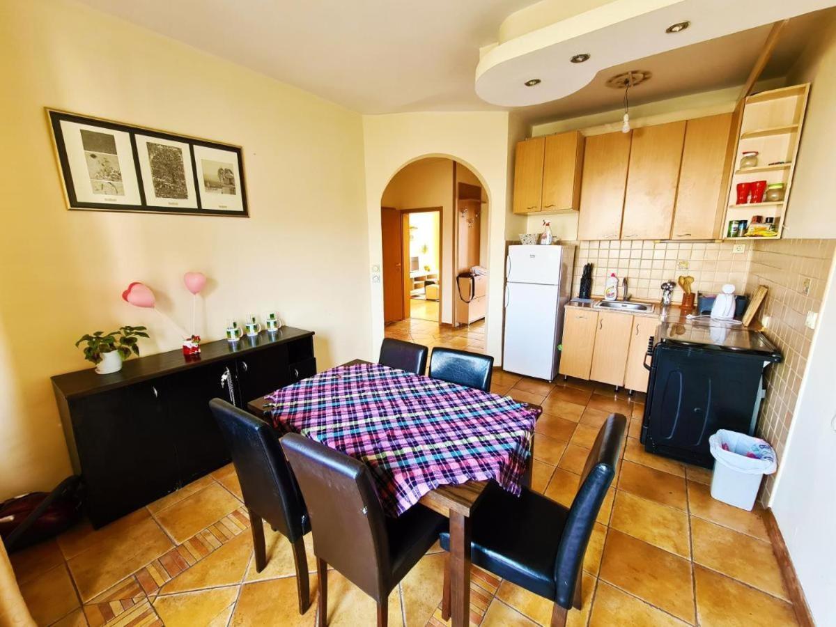 Fantazy Apartment Main Square Skopje Eksteriør billede