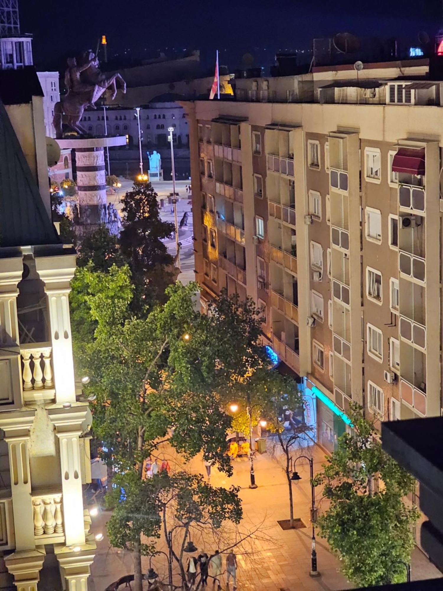 Fantazy Apartment Main Square Skopje Eksteriør billede